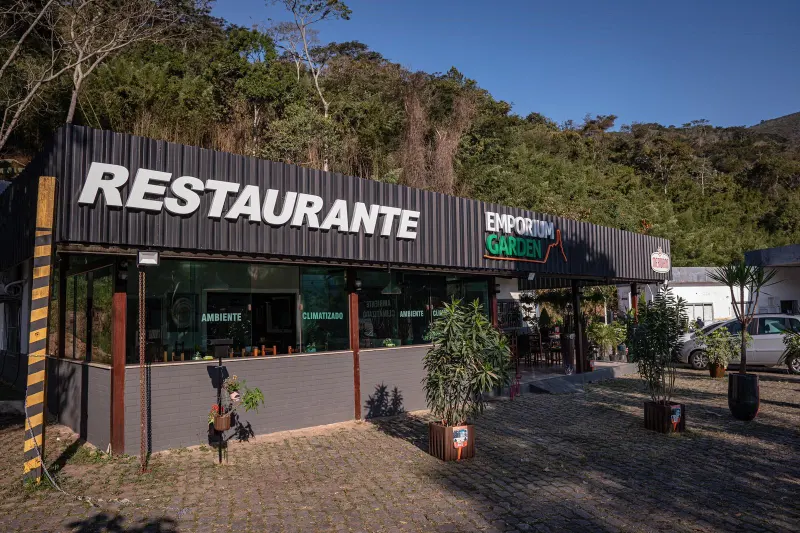 Restaurante Emporium Garden